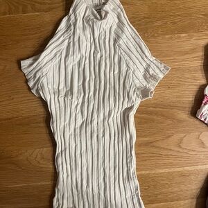 Cream short sleeve high neckline top